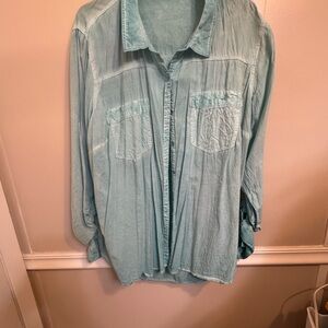 Maurices Aqua Button-Up Blouse. NWOT